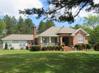 119 Serene Meadows Dr, Hattiesburg, MS 39402