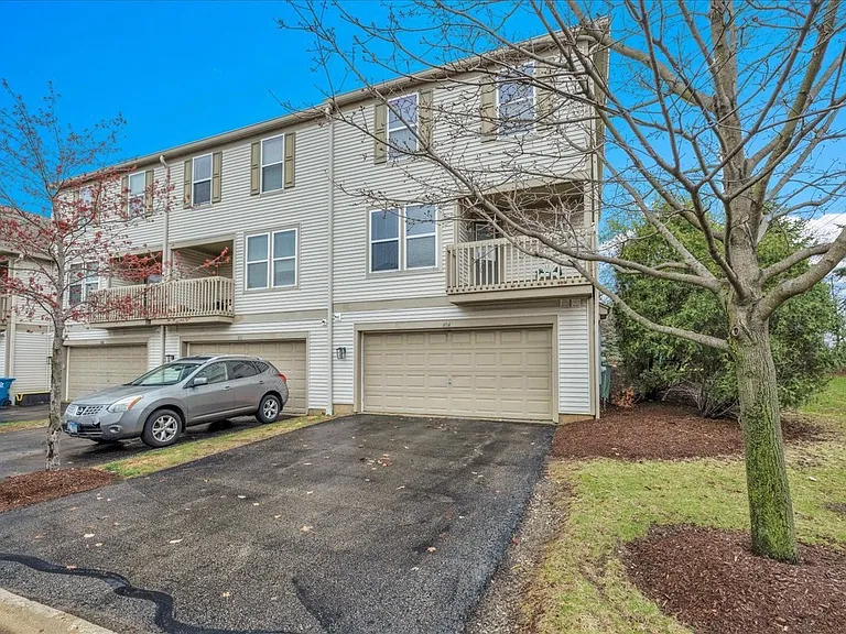 404 Belvedere Ln — Photo 23