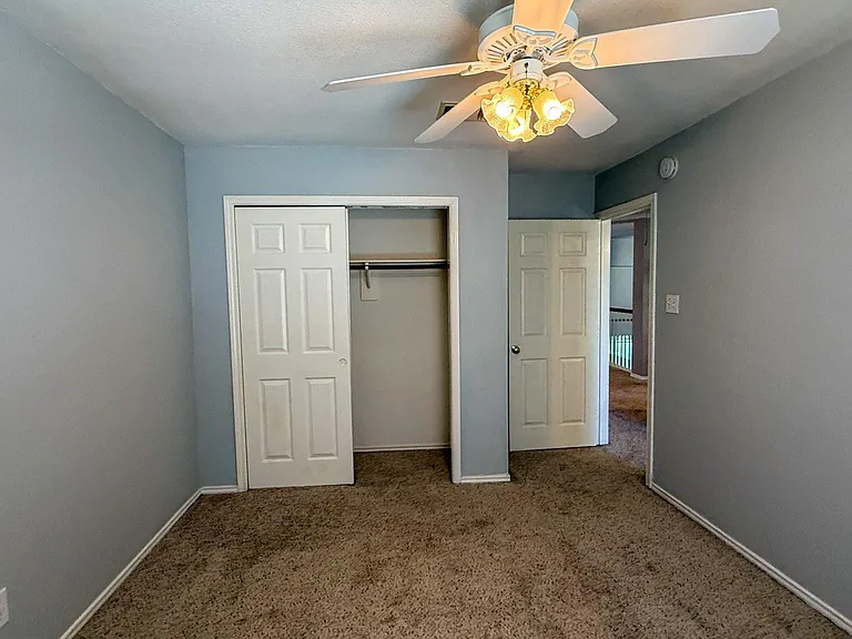 7319 Mountain Valley Dr — Photo 18
