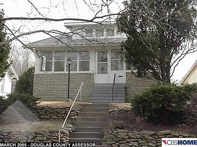 2nd image of 4035 Seward St