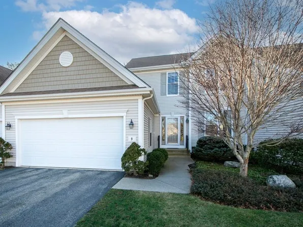 9 Clipper Cir, Marshfield, MA 02050