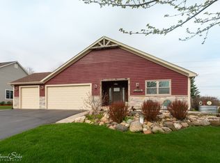 7105 Owl Way, Cary, IL 60013