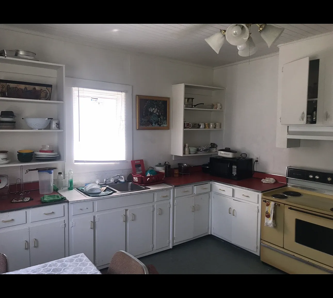 5 bed, 2000 sqft, $550 — Photo 4