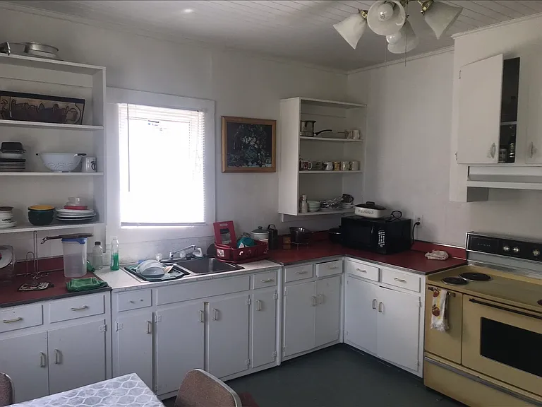 1609 W Raleigh Blvd #1 — Photo 4