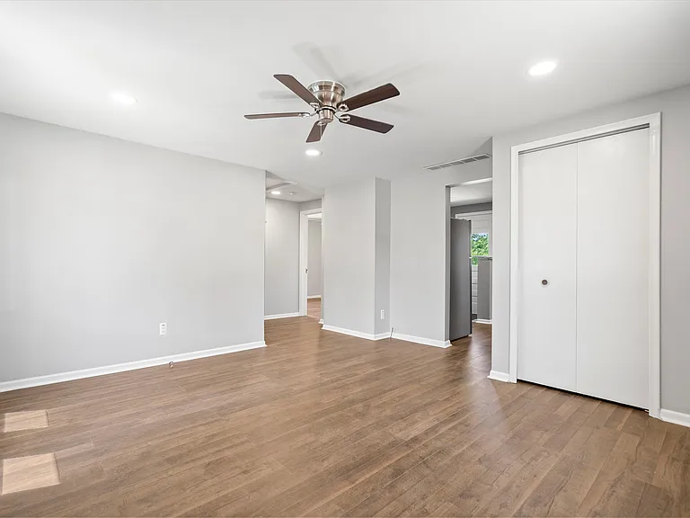 7784 River Rd — Photo 5