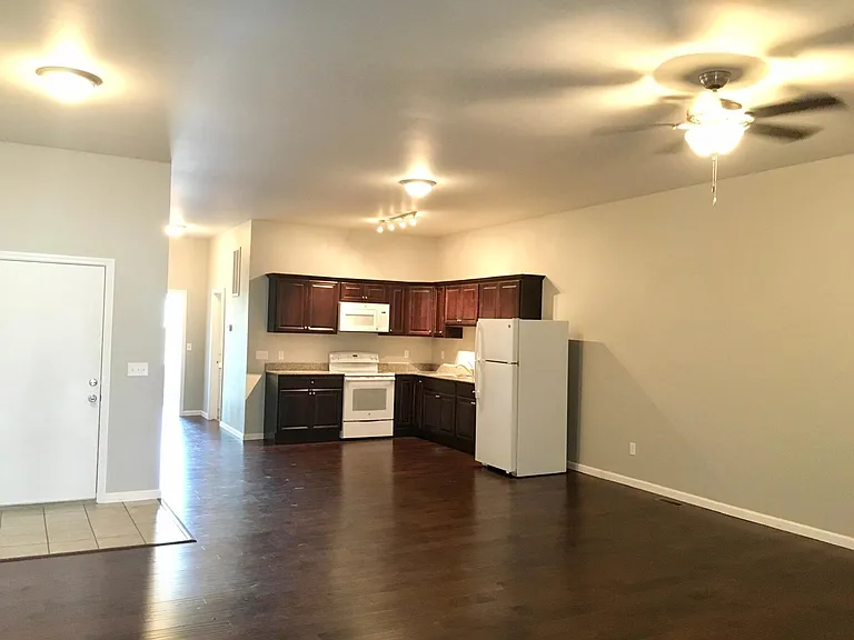 940 N 2nd St — Photo 1