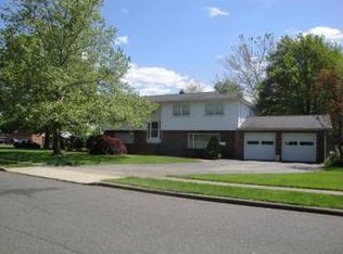 38 Friar Way, Wayne, NJ 07470