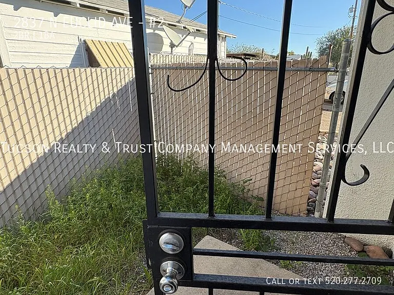 2837 N Euclid Ave #2 — Photo 10