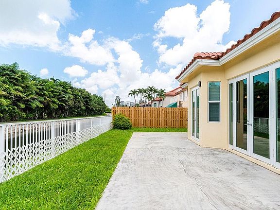 3rd image of 5312 NW 106th Court