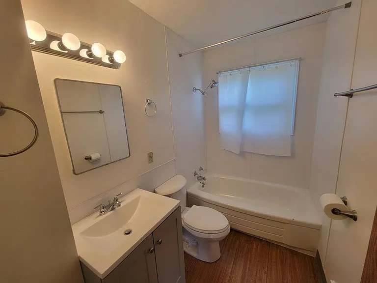 4222 Phillip St — Photo 5