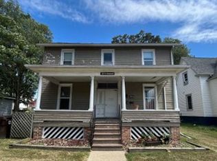 1307 N Roosevelt Ave #2, Bloomington, IL 61701