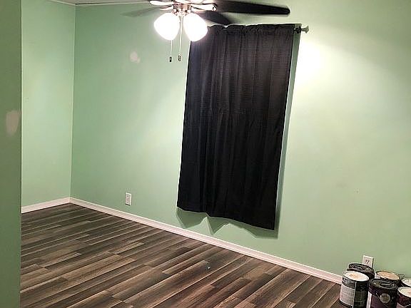 2nd Bedroom w/Full Bath