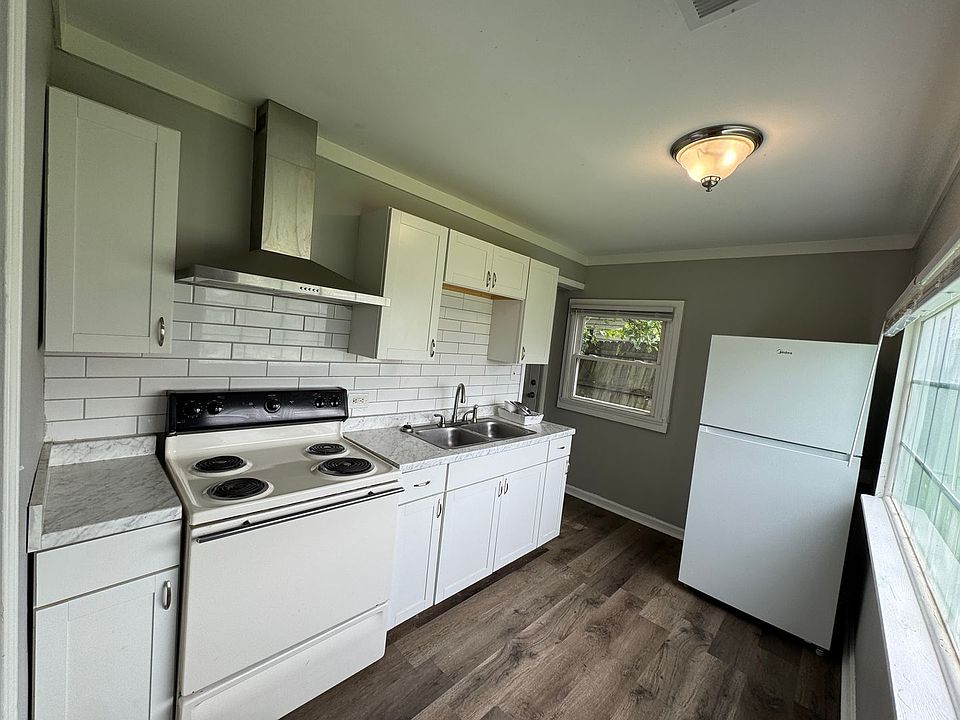 1st image of 1038 Marcellus Dr #Z1