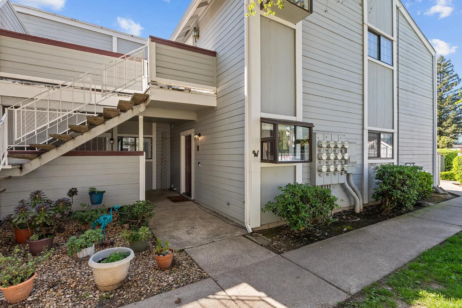 7401 Auburn Oaks Ct APT W photo 1