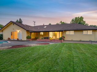 2351 Oak Knoll Dr, Santa Rosa, CA 95403