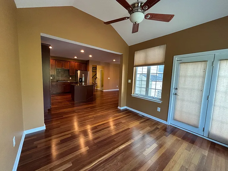 25570 Creekmore Ter — Photo 11