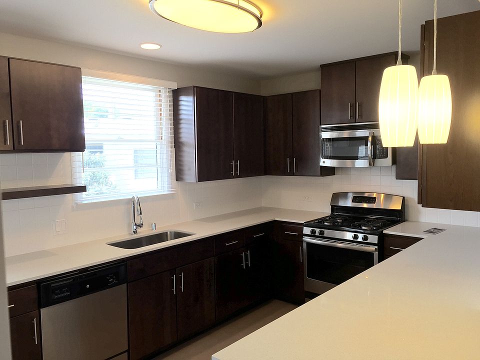 1st image of 1042 Elkgrove Ave #2