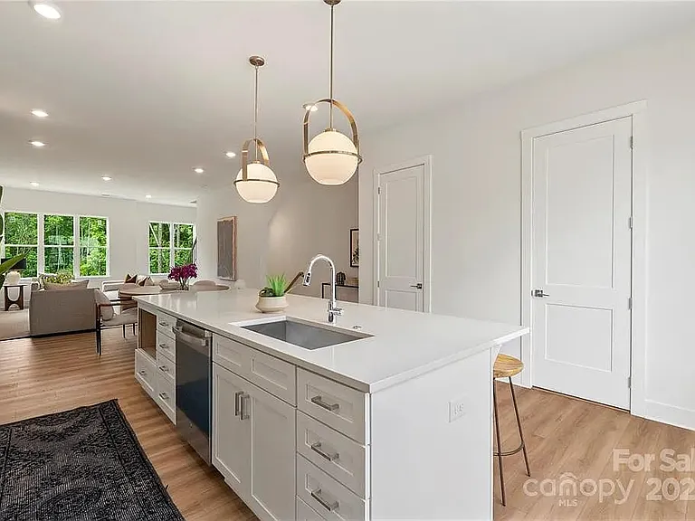 5007 Nimes Rd — Photo 28
