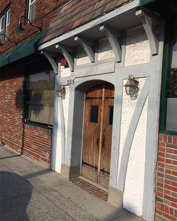 1st image of 305 Columbus Ave APT 1B