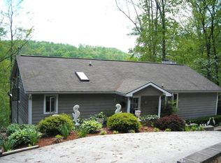 342 Indian Creek Rd, Jacksboro, TN 37757