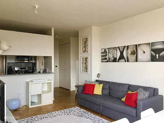 Rented by Corcoran | media 12