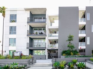 150 N Berendo St #302, Los Angeles, CA 90004
