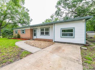 4105 Sharbeth Dr W, Jacksonville, FL 32210