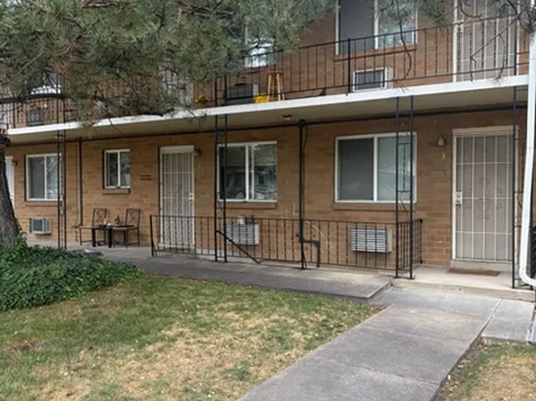 4655 S Locust Ln APT 4, Holladay, UT 84117