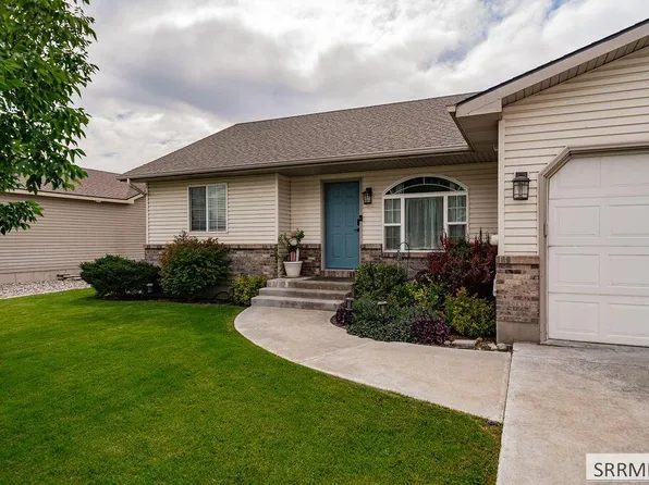 3145 N Quaky Aspen Dr, Iona, ID 83427