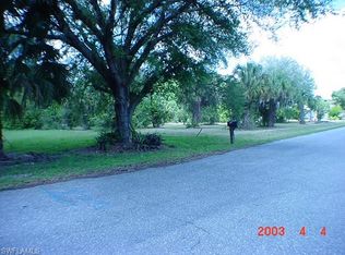 3rd Ave, Labelle, FL 33935