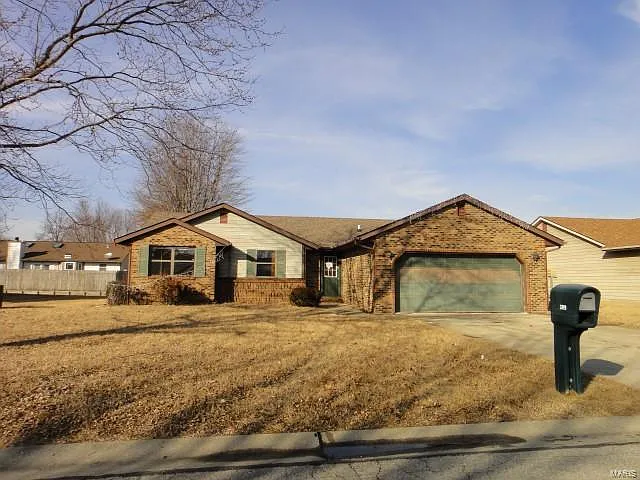 309 Kim Dr photo 1