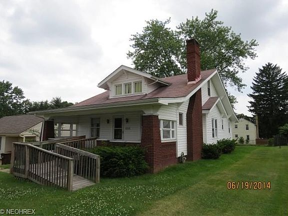 3rd image of 219 Westland Ave SW