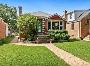 2132 Brummel St, Evanston, IL 60202