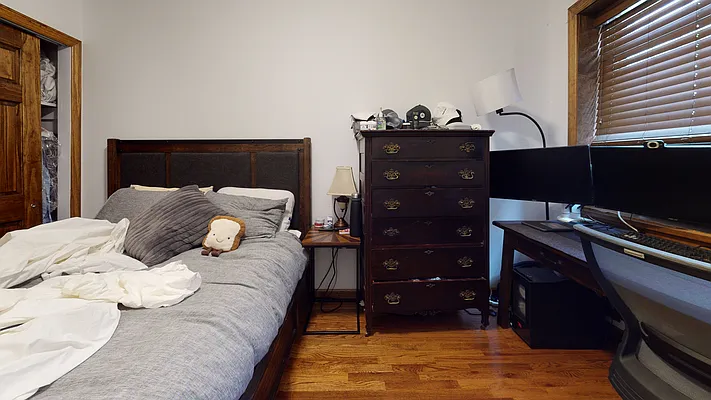 Rented by Bond New York | media 14