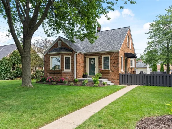 4072 South Burrell STREET, Milwaukee, WI 53207