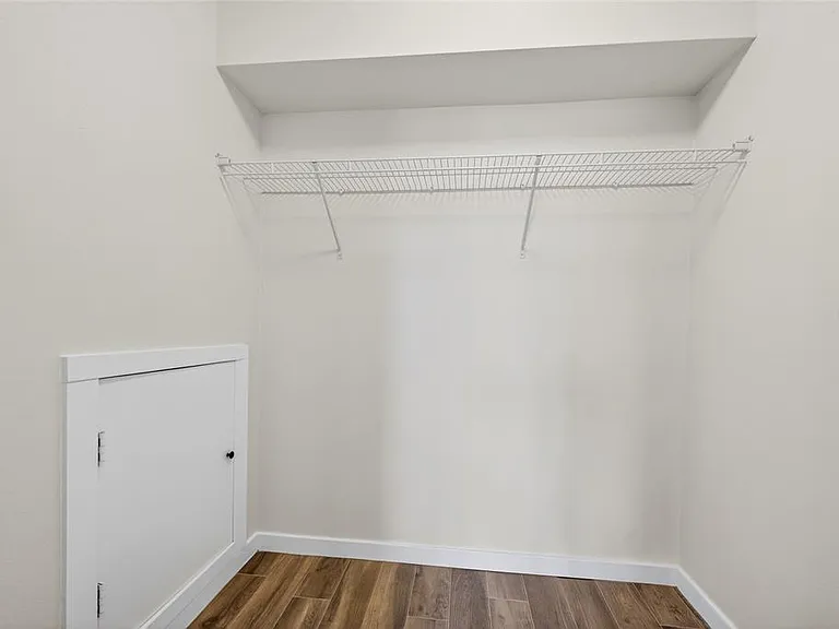430 Sunnyside Dr — Photo 24