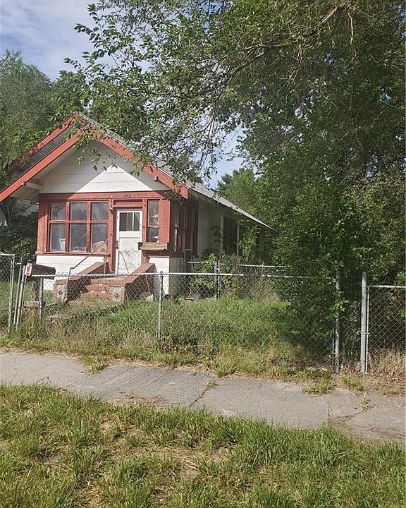 2nd image of 205 S 33rd St