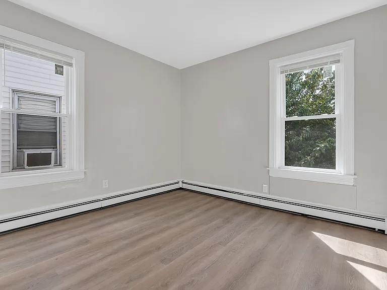 96 Centre St #2 — Photo 8