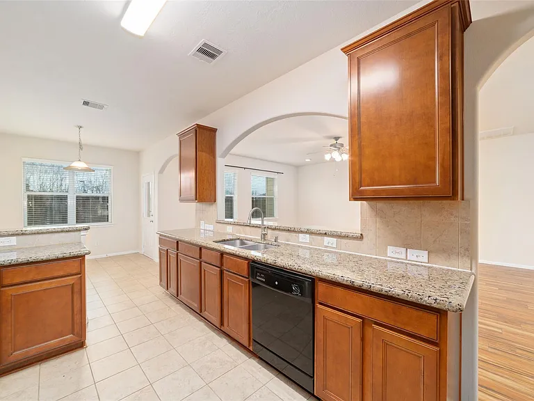 8919 Inglebrook Ln — Photo 11