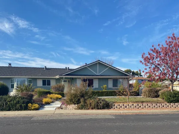 708 Cambridge Dr, Santa Clara, CA 95051