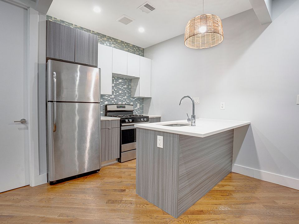 1st image of 2061 Union St #2A