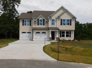 84 Kickoff Cir, Benson, NC 27504