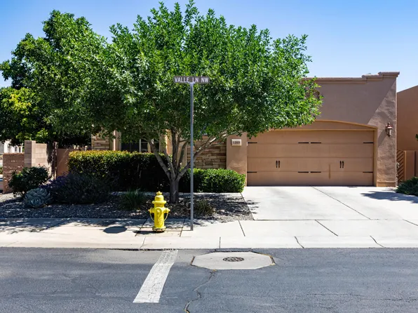 1309 Valle Ln NW, Albuquerque, NM 87107
