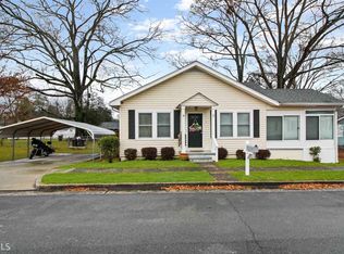 3 S 3rd St SE, Lindale, GA 30147