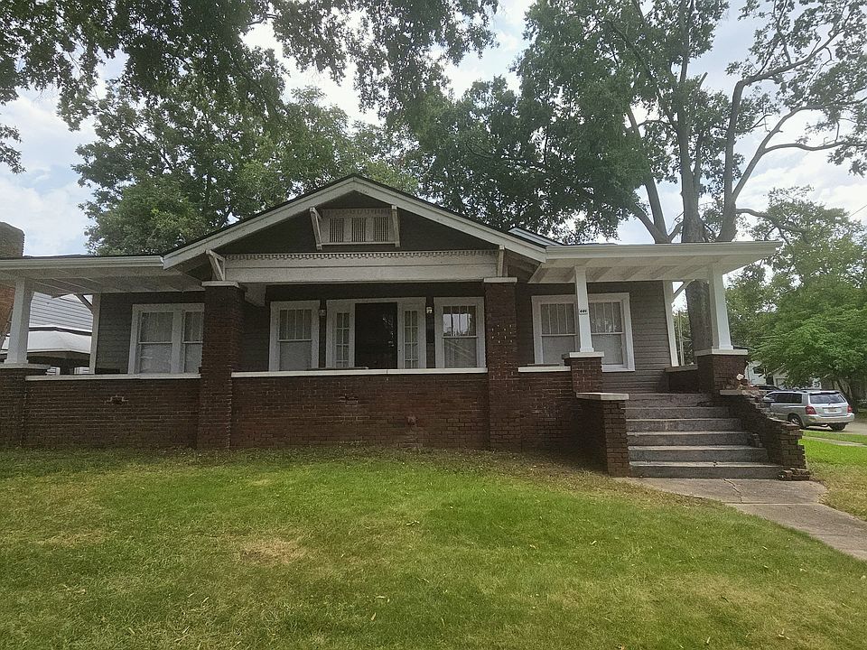 1st image of 601 10th Ave S