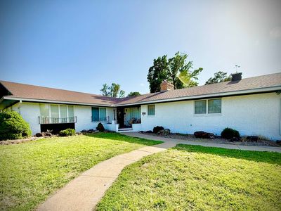 227 N 3rd St, Sterling, KS, 67579