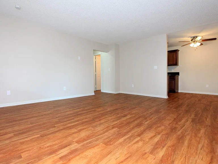 Mapleview Apt. Homes — Photo 39