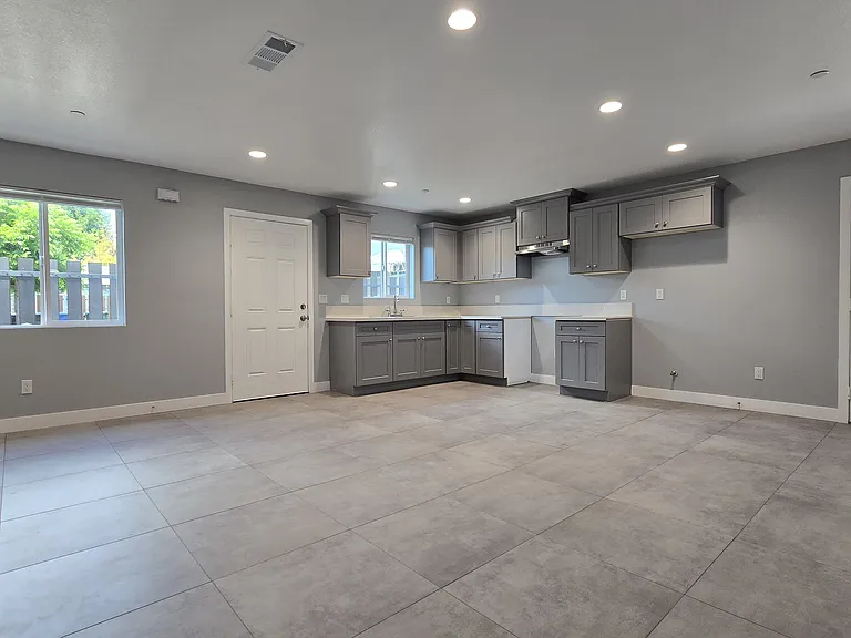12913 Foxley Dr #A — Photo 18