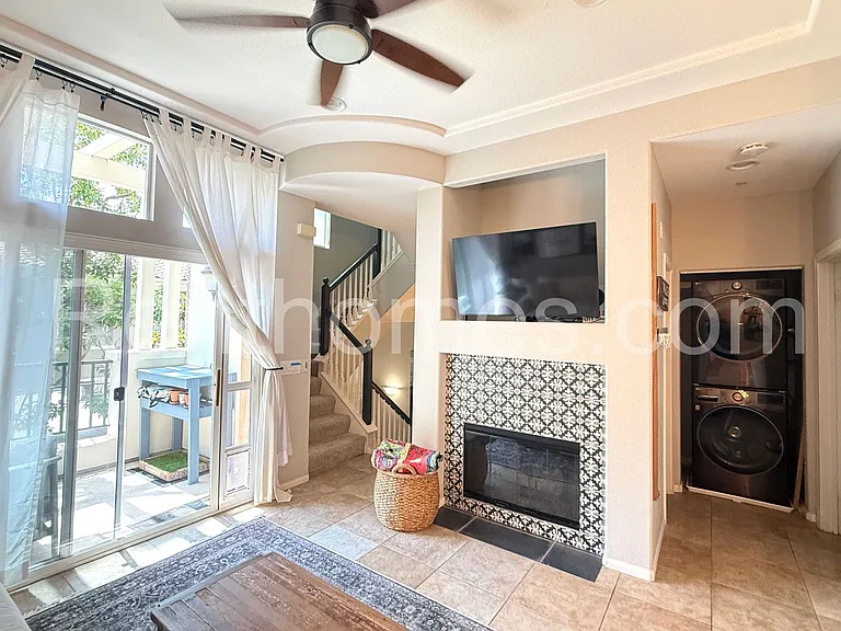 2760 Farragut Rd #113 — Photo 4