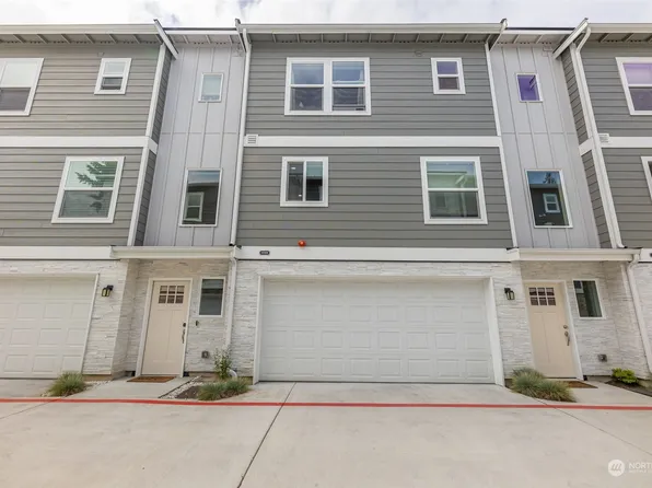 10725 19th Avenue SE #B, Everett, WA 98208
